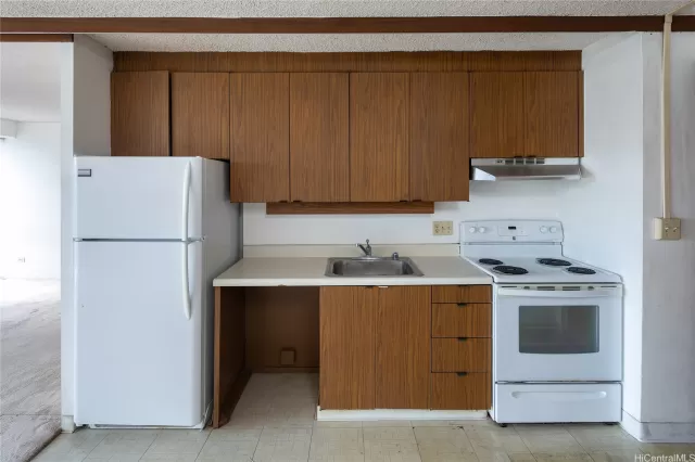 MLS: 202403120 Condo For Sale