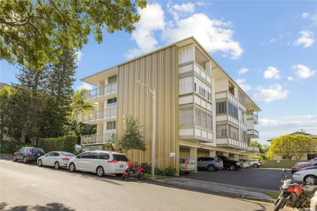 MLS: 202403367 Condo For Sale