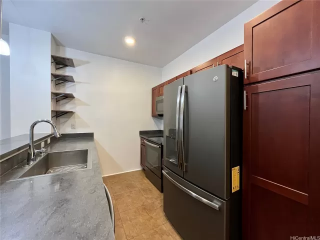 MLS: 202404083 Condo For Sale