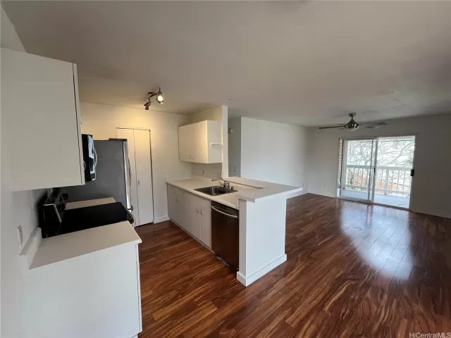 MLS: 202404302 Condo For Sale