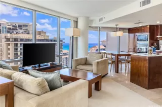 Photo #5: 202404477 Listing 