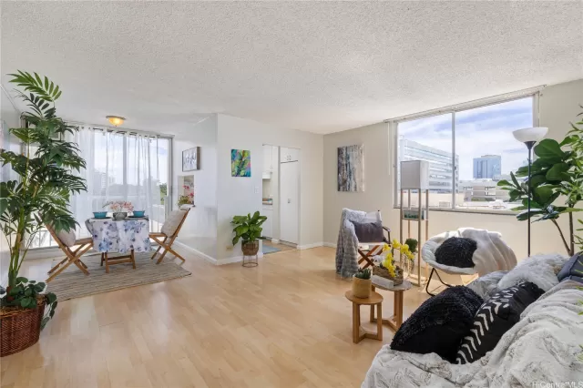 MLS: 202404511 Condo For Sale