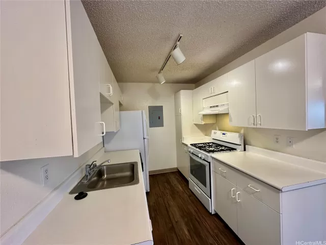 MLS: 202406310 Condo For Sale