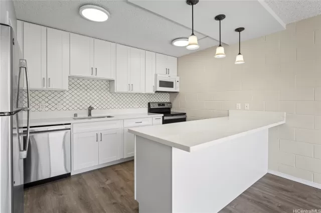 MLS: 202406354 Condo For Sale