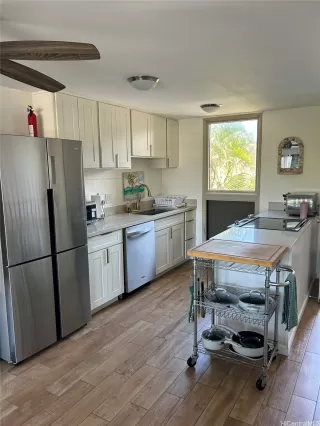 Photo #5: 202406376 Listing 