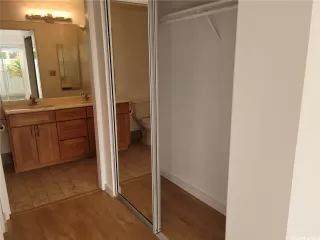 Photo #4: 202406828 Listing 