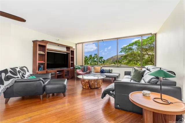 MLS: 202409092 Condo For Sale