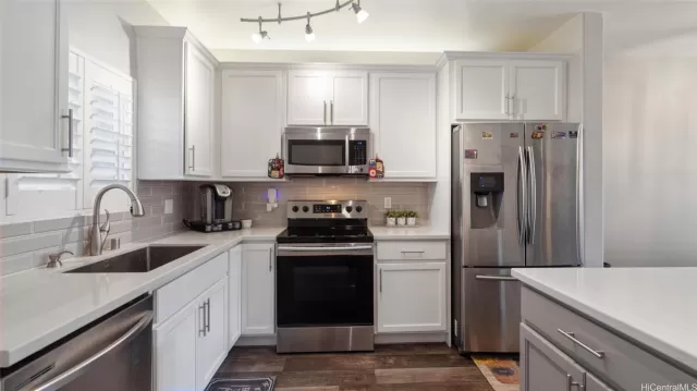 MLS: 202409124 Condo For Sale