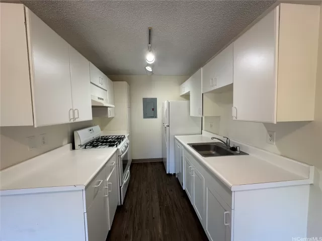 MLS: 202415404 Condo For Sale