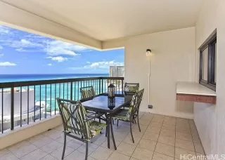 Photo #4: 202415830 Listing