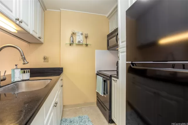 MLS: 202416913 Condo For Sale