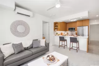 Photo #3: 202418433 Listing 