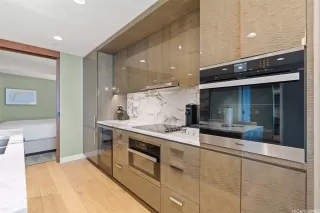 Photo #3: 202419248 Listing 