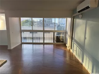 Photo #2: 202420648 Listing 