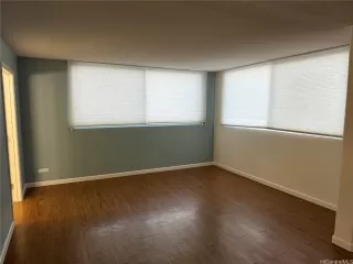 Photo #6: 202420648 Listing 