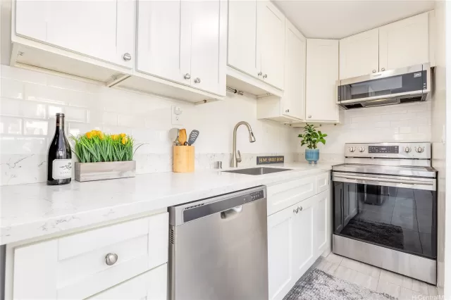 MLS: 202420951 Condo For Sale