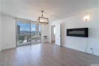 Photo #3: 202421015 Listing 