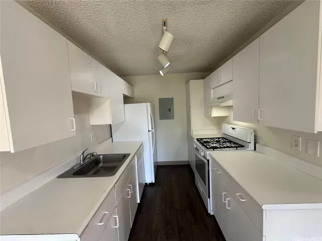 MLS: 202421083 Condo For Sale