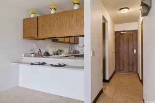 Photo #4: 202423883 Listing