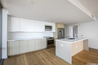 Photo #4: 202426227 Listing