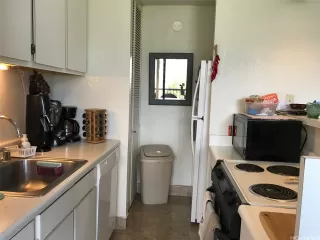 Photo #5: 202426332 Listing