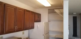 Photo #5: 202426538 Listing