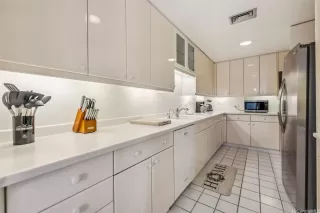 Photo #6: 202426885 Listing 