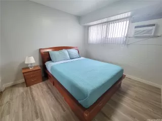 Photo #3: 202427106 Listing