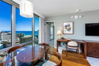 Photo #5: 202427393 Listing