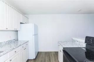 Photo #3: 202427573 Listing 