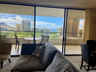 Photo #5: 202427616 Listing