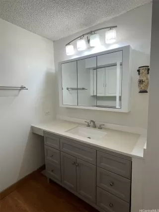 Photo #4: 202427720 Listing 