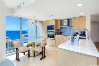 Photo #3: 202427871 Listing 