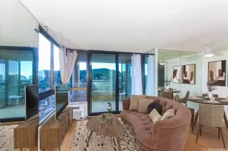 Photo #6: 202428097 Listing