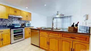 Photo #5: 202428315 Listing