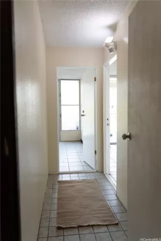 Photo #5: 202428430 Listing 