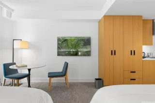 Photo #5: 202428486 Listing 