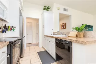 Photo #6: 202501070 Listing 