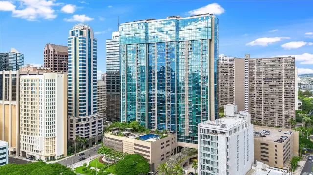 MLS: 202501113 Condo For Sale