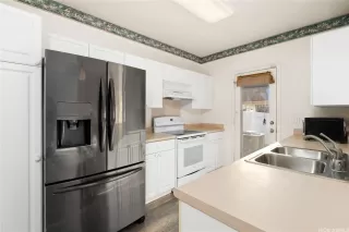 Photo #4: 202501248 Listing