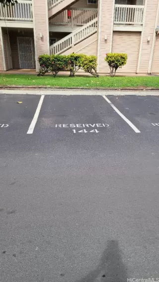 Photo #5: 202501735 Listing 