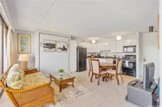 Photo #6: 202501754 Listing 