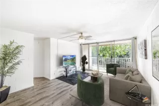 Photo #3: 202501952 Listing 