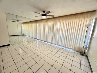 Photo #4: 202501955 Listing 