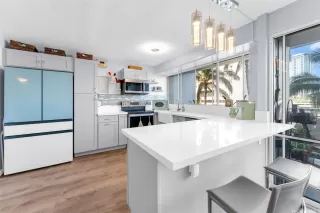 Photo #3: 202501958 Listing 