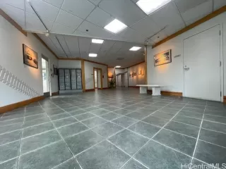 Photo #4: 202501977 Listing 