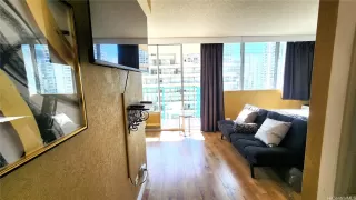 Photo #3: 202501999 Listing 