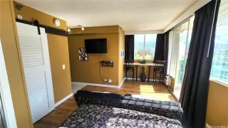 Photo #5: 202501999 Listing 