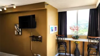 Photo #6: 202501999 Listing 