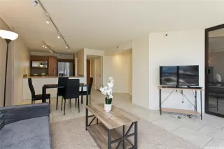 Photo #4: 202502085 Listing 